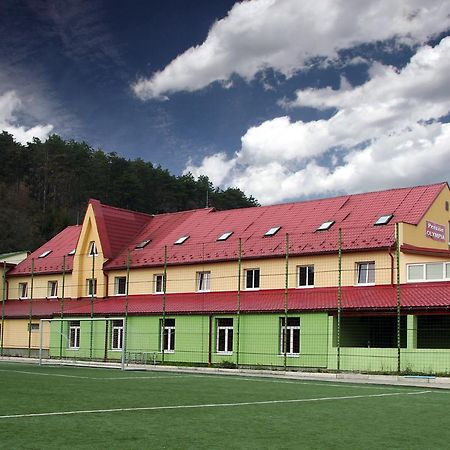 Penzion Olympia** Banska Bystrica Bagian luar foto