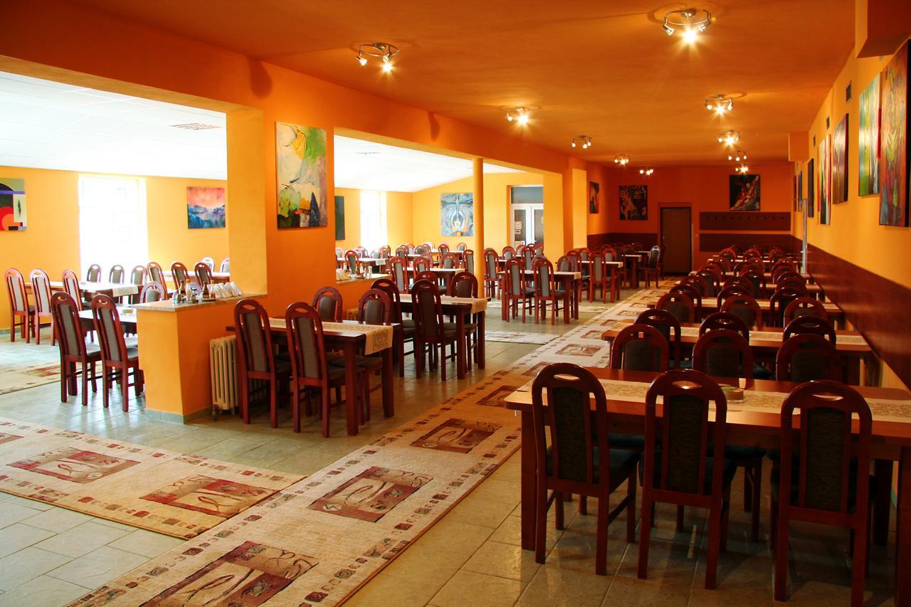 Penzion Olympia** Banska Bystrica Bagian luar foto